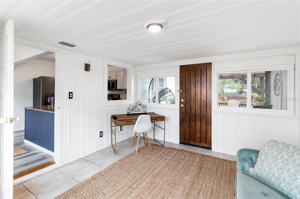 For Sale: $524,900 (2 beds, 2 baths, 1032 Square Feet)