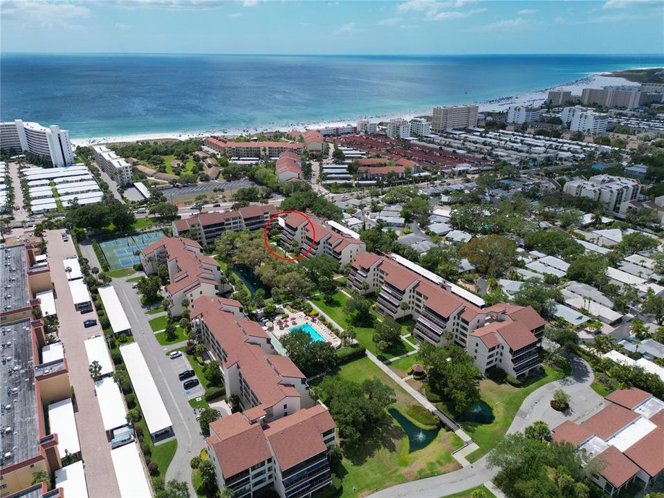 For Sale: $630,000 (2 beds, 2 baths, 1401 Square Feet)