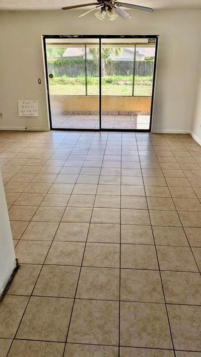 For Sale: $287,000 (3 beds, 2 baths, 1188 Square Feet)