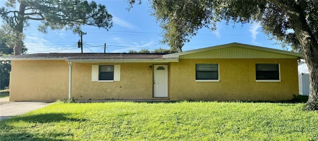 For Sale: $287,000 (3 beds, 2 baths, 1188 Square Feet)