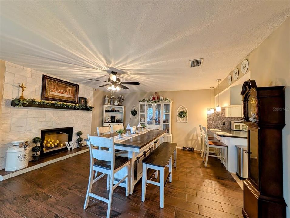 En Venta: $289,990 (2 camas, 2 baños, 1512 Pies cuadrados)