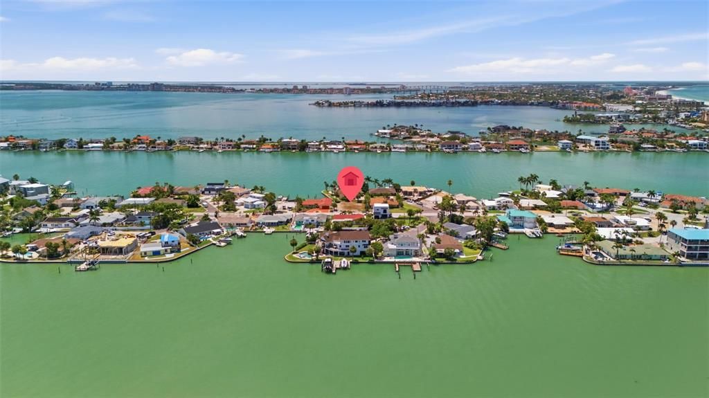 待售: $799,000 (0.18 acres)