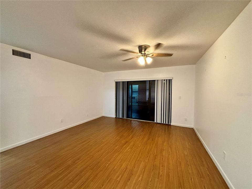 В аренду: $1,499 (2 спален, 2 ванн, 1064 Квадратных фут)