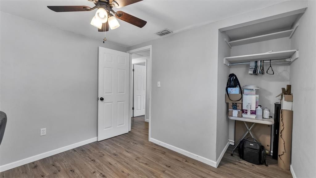 For Sale: $245,000 (3 beds, 1 baths, 1064 Square Feet)