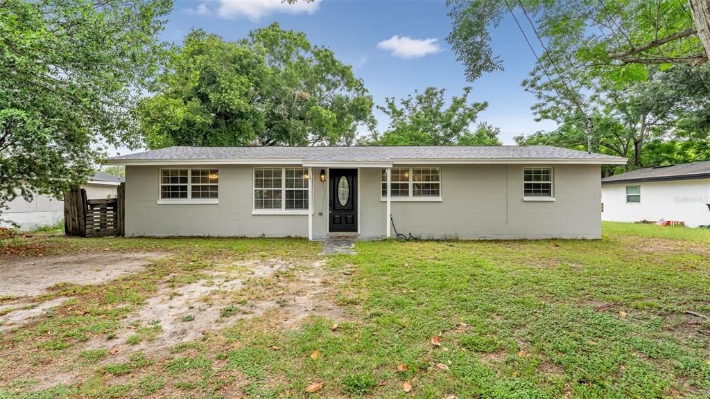 For Sale: $245,000 (3 beds, 1 baths, 1064 Square Feet)