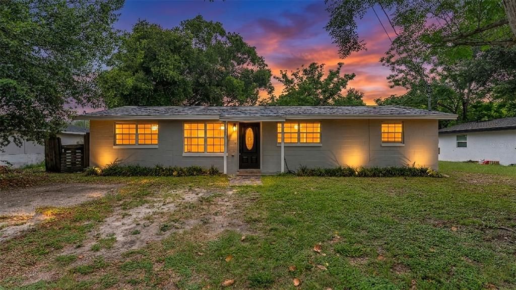 For Sale: $245,000 (3 beds, 1 baths, 1064 Square Feet)