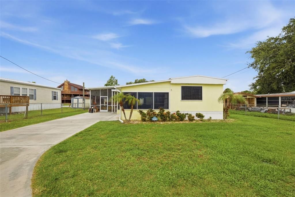 For Sale: $200,000 (2 beds, 2 baths, 1108 Square Feet)