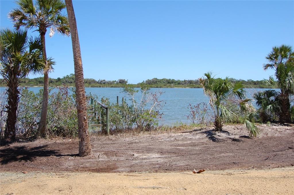 На продажу: $1,499,000 (0.80 acres)
