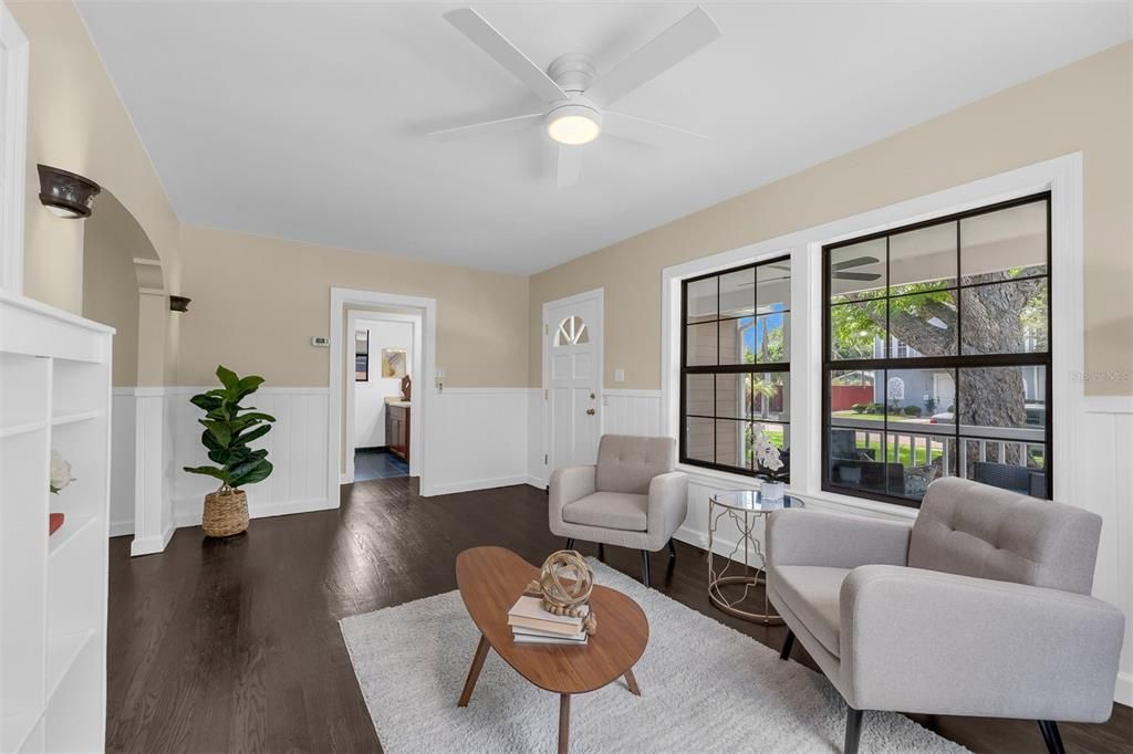 For Sale: $525,000 (2 beds, 1 baths, 1670 Square Feet)
