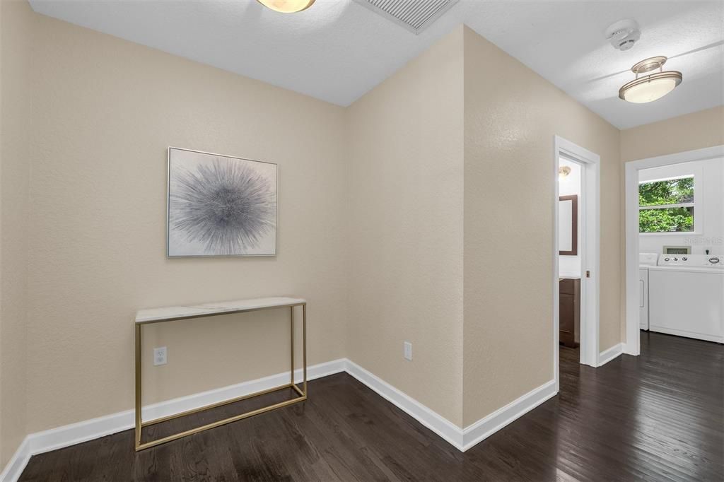 For Sale: $525,000 (2 beds, 1 baths, 1670 Square Feet)