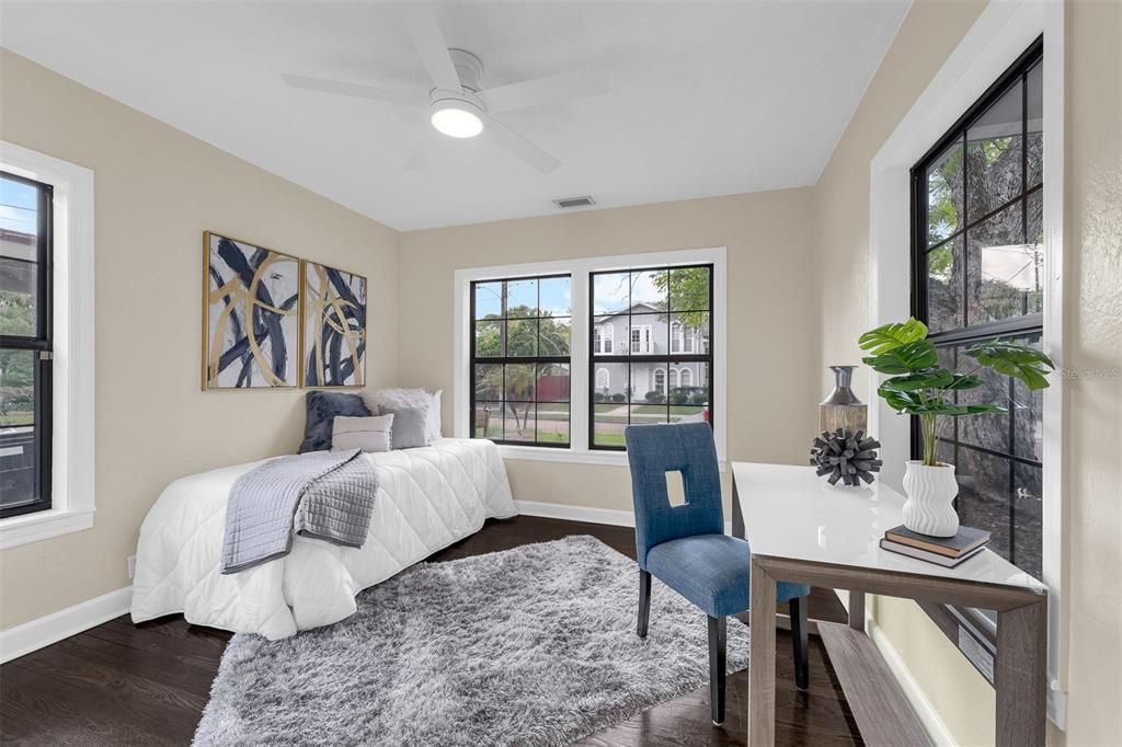 For Sale: $525,000 (2 beds, 1 baths, 1670 Square Feet)