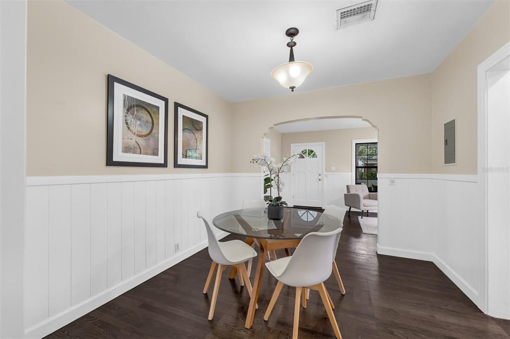 For Sale: $525,000 (2 beds, 1 baths, 1670 Square Feet)