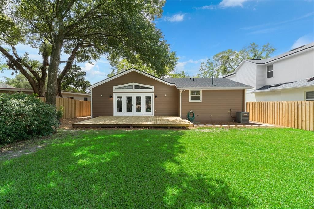 For Sale: $525,000 (2 beds, 1 baths, 1670 Square Feet)