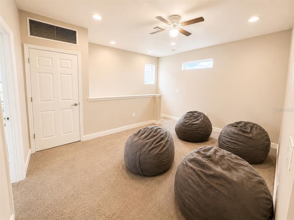 For Sale: $440,000 (4 beds, 2 baths, 2115 Square Feet)