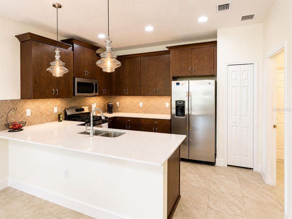For Sale: $440,000 (4 beds, 2 baths, 2115 Square Feet)