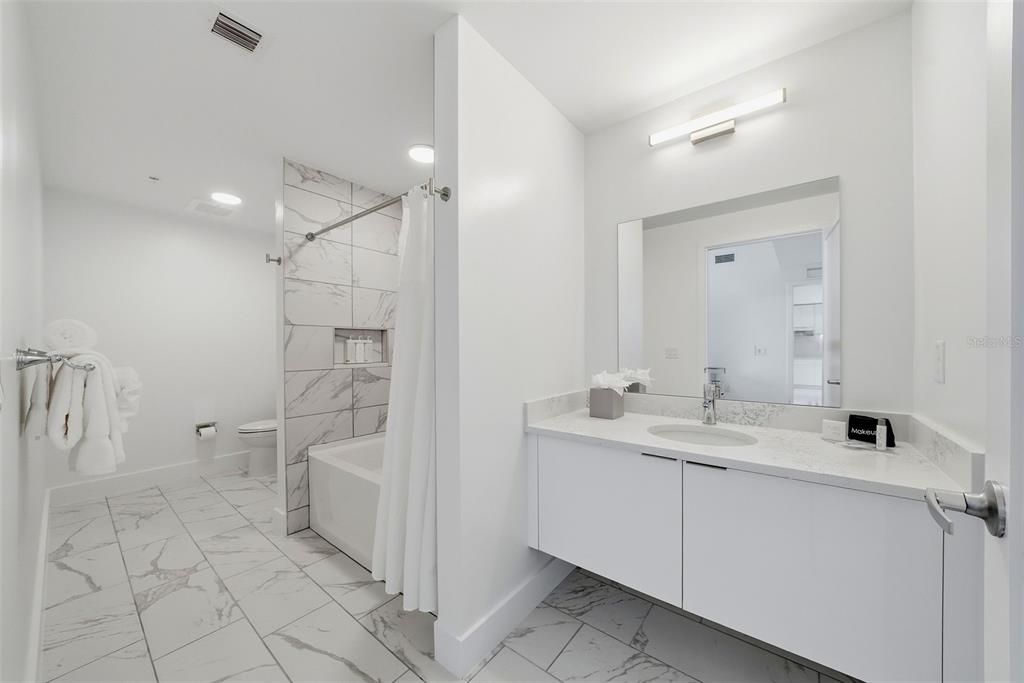 En Venta: $1,163,200 (3 camas, 3 baños, 1248 Pies cuadrados)