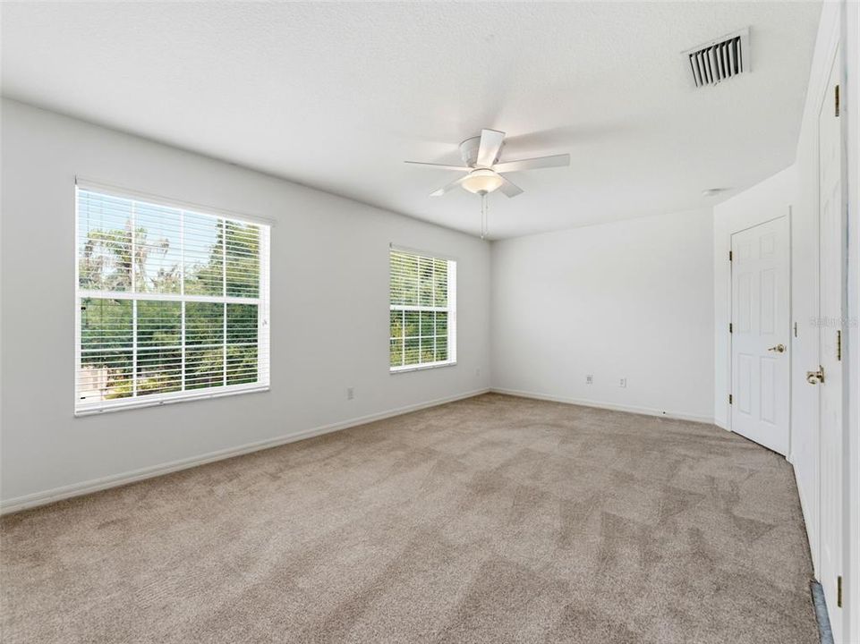 For Sale: $548,000 (4 beds, 2 baths, 2834 Square Feet)