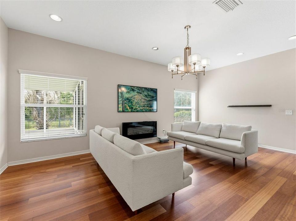 For Sale: $548,000 (4 beds, 2 baths, 2834 Square Feet)