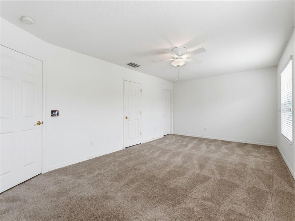 For Sale: $548,000 (4 beds, 2 baths, 2834 Square Feet)