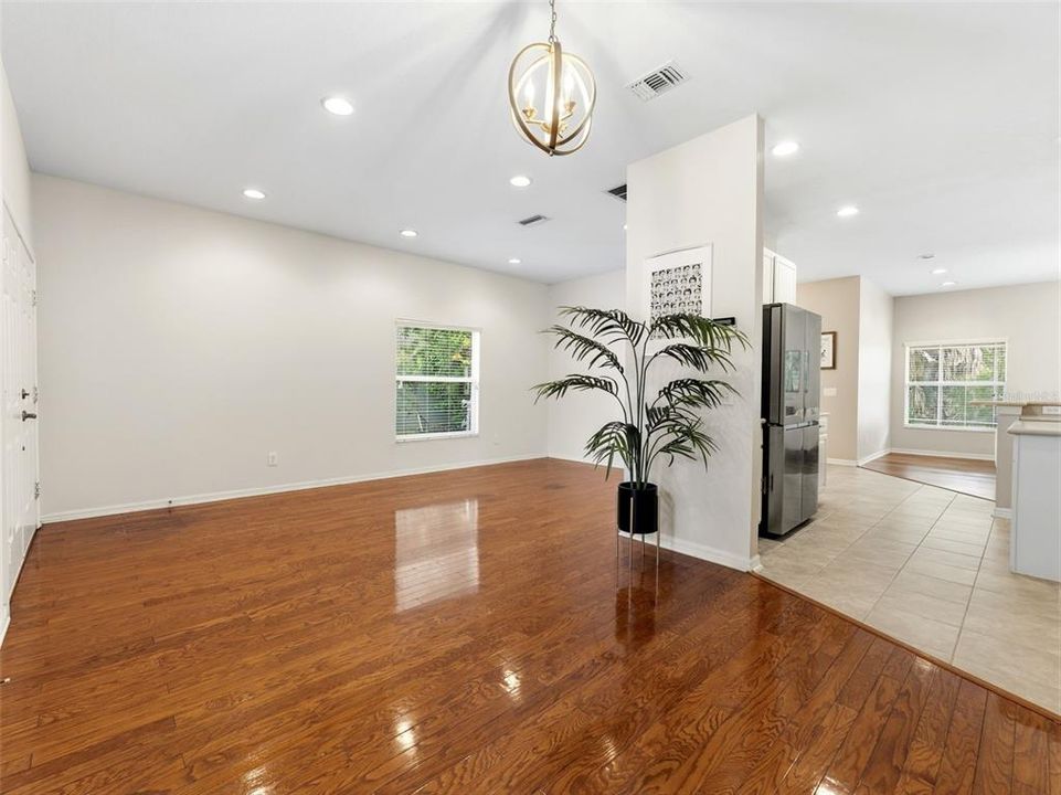 For Sale: $548,000 (4 beds, 2 baths, 2834 Square Feet)