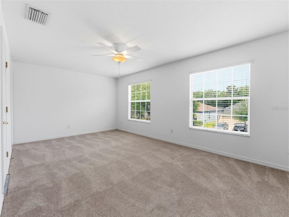 For Sale: $548,000 (4 beds, 2 baths, 2834 Square Feet)