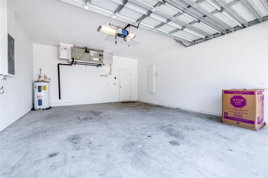 В аренду: $2,300 (3 спален, 3 ванн, 2093 Квадратных фут)