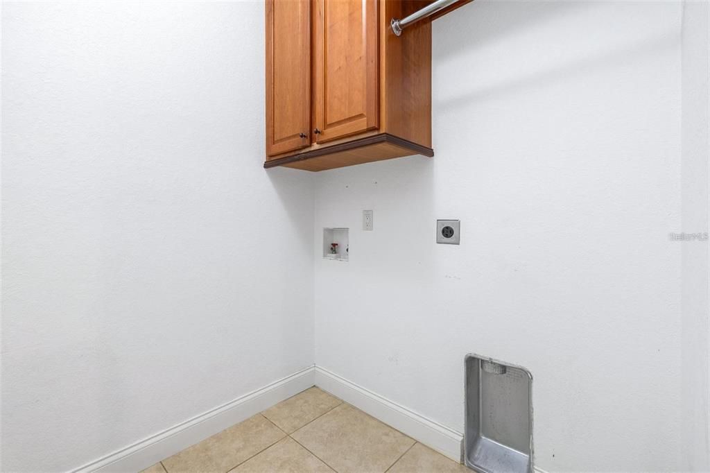 В аренду: $2,300 (3 спален, 3 ванн, 2093 Квадратных фут)