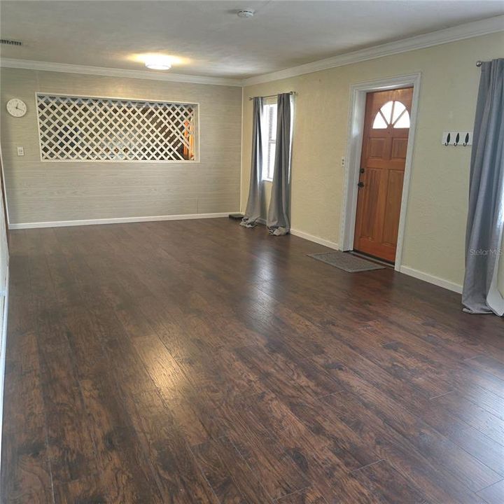 На продажу: $189,000 (3 спален, 1 ванн, 1624 Квадратных фут)