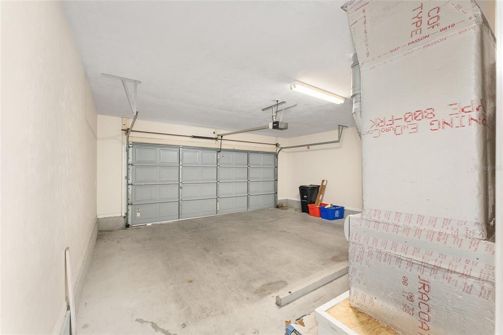 En Venta: $380,000 (4 camas, 2 baños, 2032 Pies cuadrados)