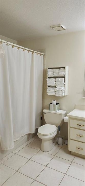 Active With Contract: $480,000 (2 beds, 2 baths, 2268 Square Feet)