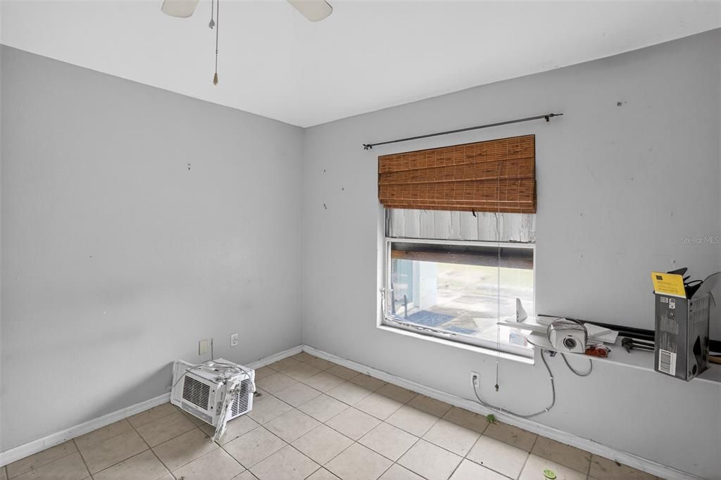 En Venta: $365,000 (3 camas, 2 baños, 1680 Pies cuadrados)