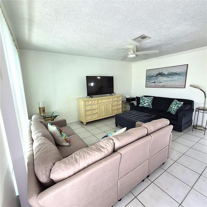 For Sale: $259,000 (3 beds, 2 baths, 1203 Square Feet)