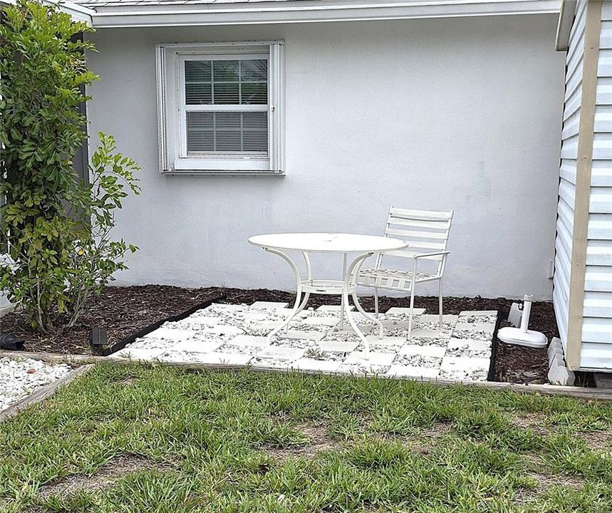 For Sale: $259,000 (3 beds, 2 baths, 1203 Square Feet)