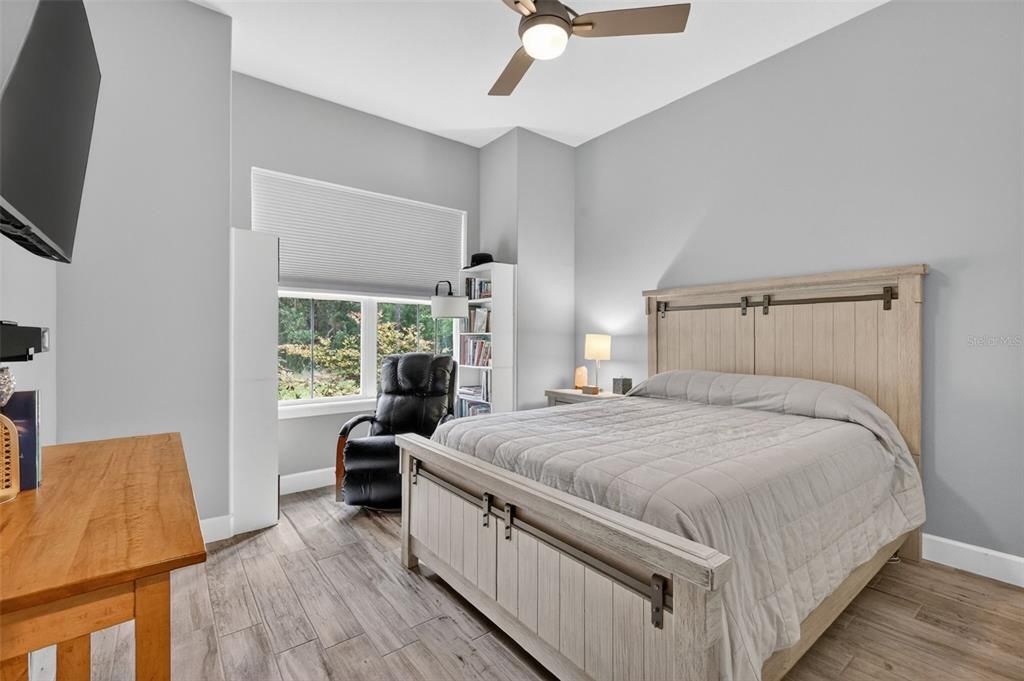 For Sale: $699,900 (3 beds, 2 baths, 2368 Square Feet)
