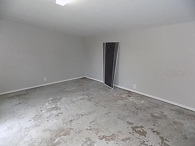 На продажу: $230,900 (2 спален, 1 ванн, 1303 Квадратных фут)
