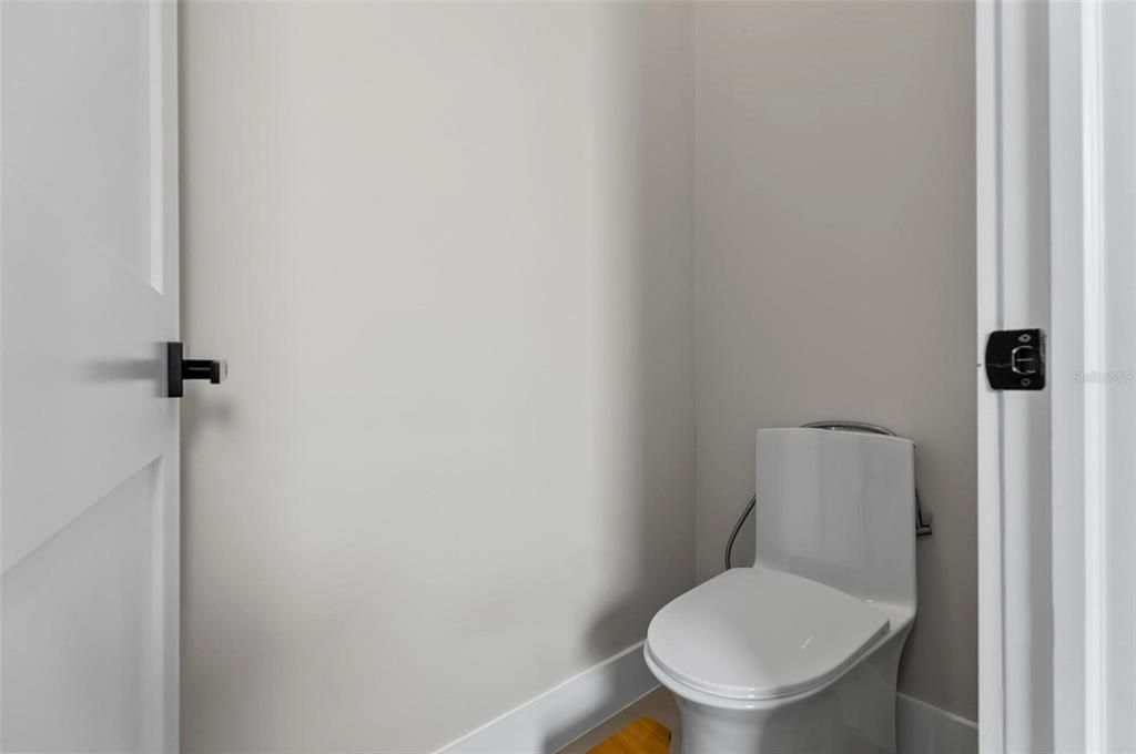 En Venta: $599,975 (3 camas, 2 baños, 1587 Pies cuadrados)