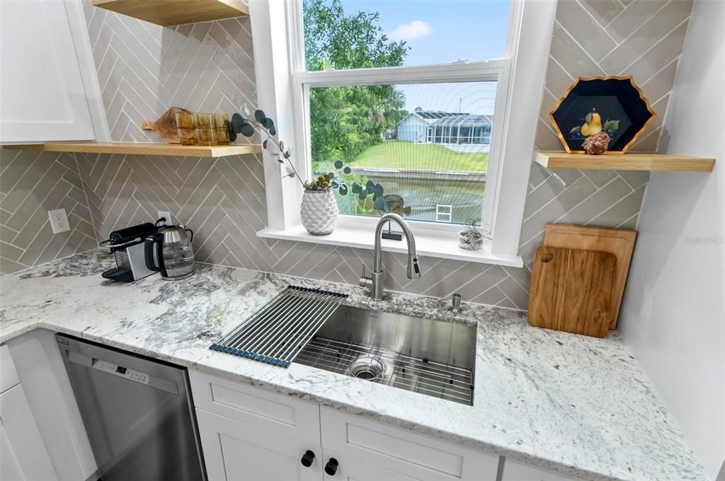 En Venta: $599,975 (3 camas, 2 baños, 1587 Pies cuadrados)