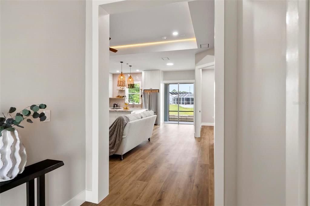 En Venta: $599,975 (3 camas, 2 baños, 1587 Pies cuadrados)