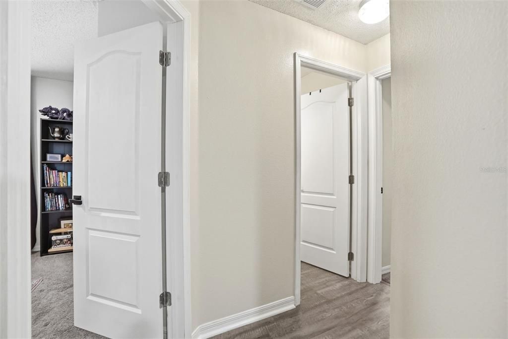 На продажу: $385,000 (3 спален, 2 ванн, 1858 Квадратных фут)
