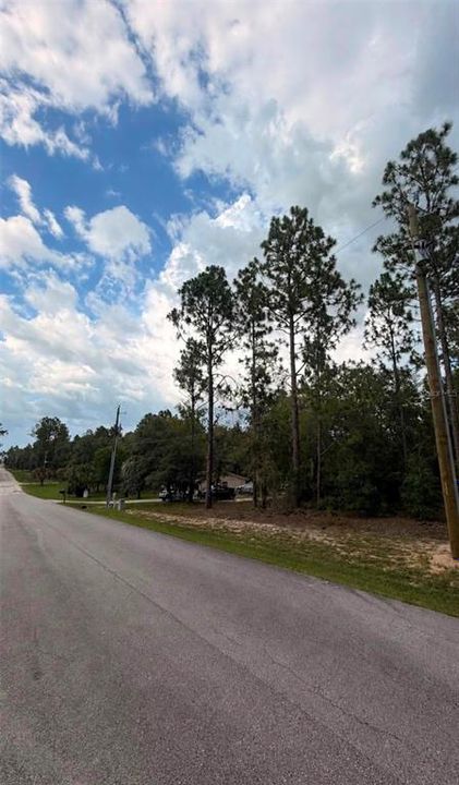 For Sale: $40,990 (0.98 acres)