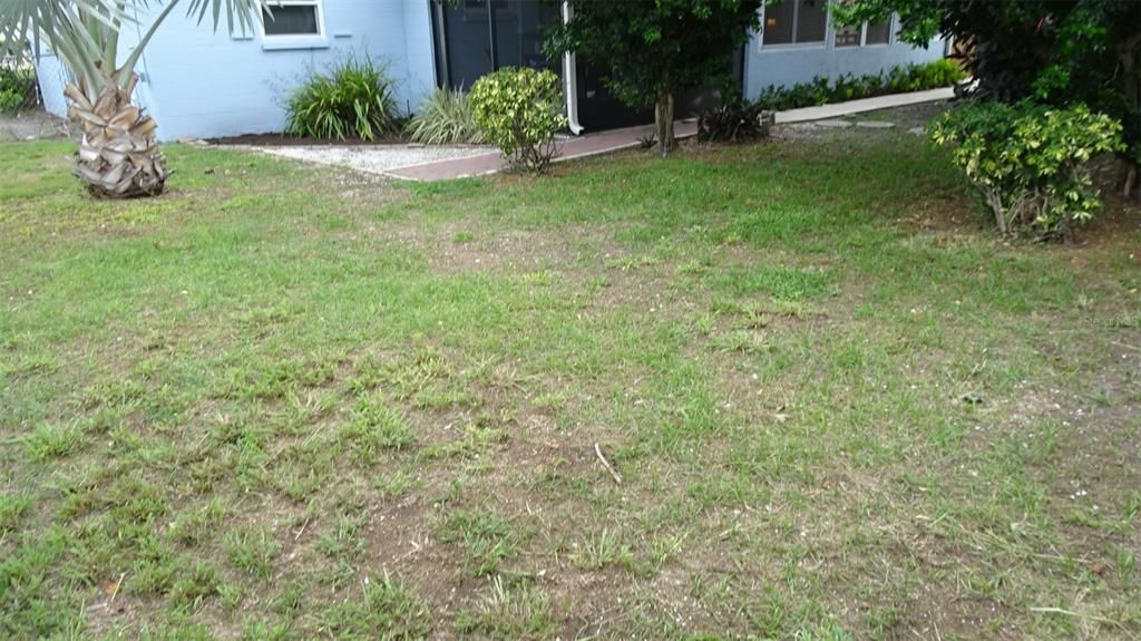 For Sale: $357,500 (3 beds, 2 baths, 1208 Square Feet)