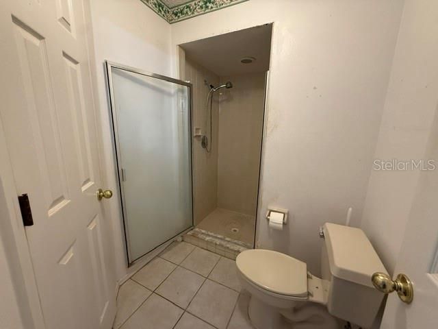 Activo con contrato: $300,000 (4 camas, 2 baños, 1944 Pies cuadrados)
