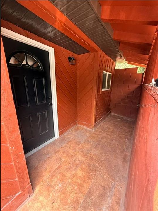 Active With Contract: $185,000 (2 beds, 2 baths, 1003 Square Feet)