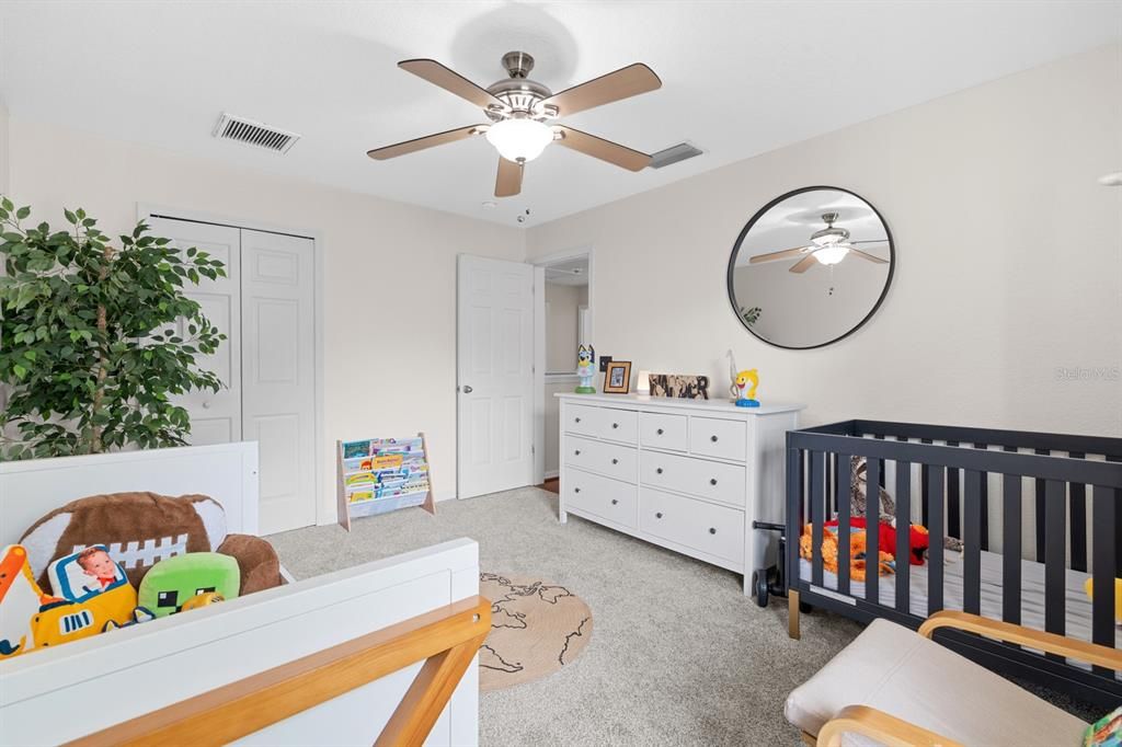 For Sale: $605,000 (5 beds, 3 baths, 2160 Square Feet)