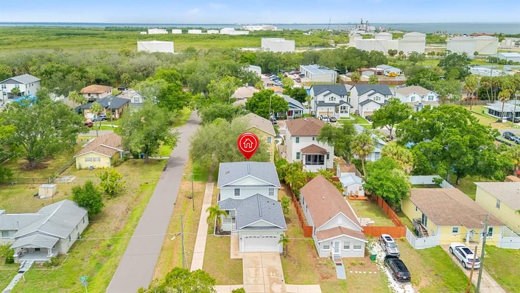 For Sale: $605,000 (5 beds, 3 baths, 2160 Square Feet)