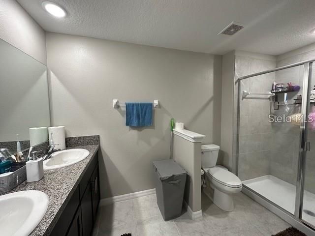For Rent: $2,050 (3 beds, 2 baths, 1666 Square Feet)