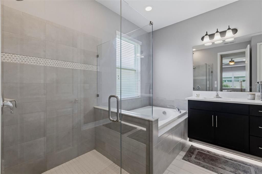 For Sale: $599,900 (4 beds, 3 baths, 2208 Square Feet)