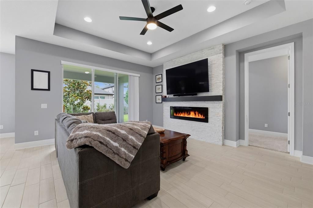 For Sale: $599,900 (4 beds, 3 baths, 2208 Square Feet)