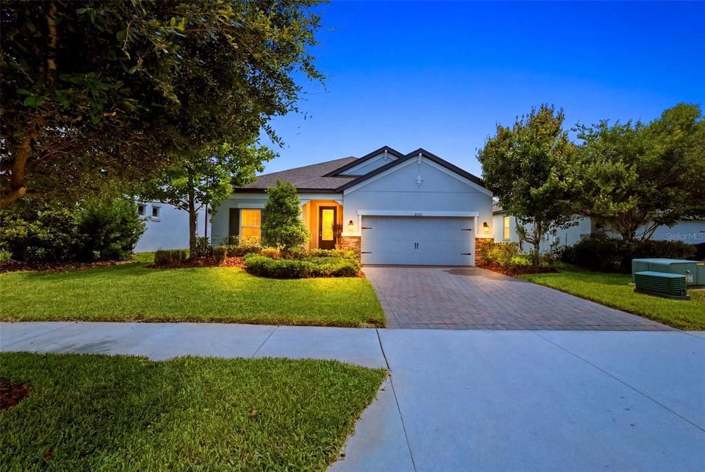 For Sale: $599,900 (4 beds, 3 baths, 2208 Square Feet)