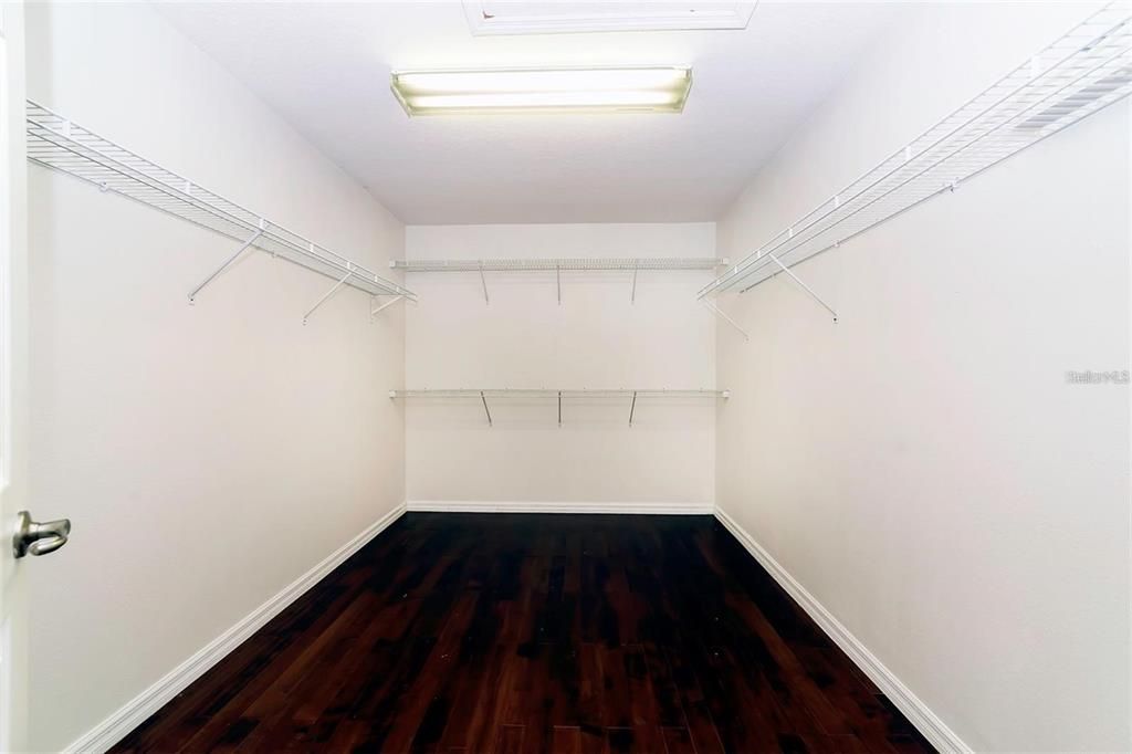 En Renta: $3,999 (5 camas, 3 baños, 3298 Pies cuadrados)
